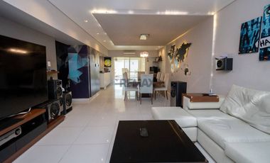 Casa 2/3 Dormitorios -Cochera y Pileta