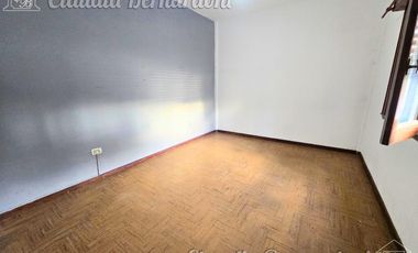 Casa PH en alquiler en Castelar Sur