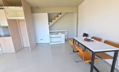 VENTA TRIPLEX. QUINCHO Y COCHERA.  OLIVOS