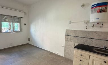 Alquiler PH 2 ambientes en alquiler en Villa Insuperable