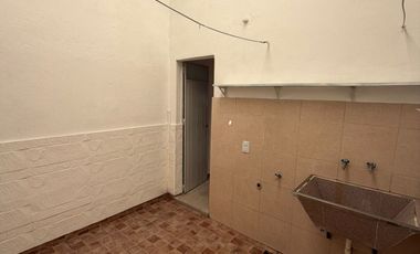 Alquiler PH 2 ambientes en alquiler en Villa Insuperable