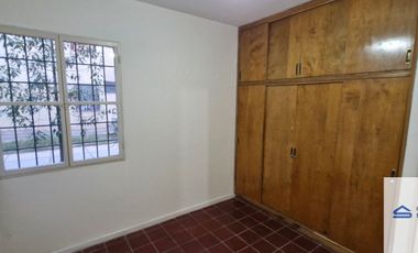 Departamento en alquiler c/ cochera en Luzuriaga