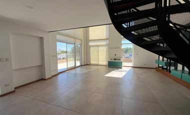 Talar 4 amb + escr, quincho, terraza y coch ap cre