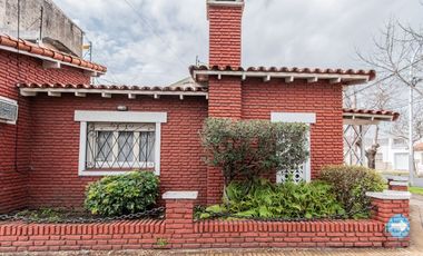VENTA CASA 5 amb-LANUS ESTE