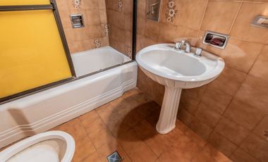 VENTA CASA 5 amb-LANUS ESTE