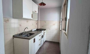 ALQUILER PH 3 AMBIENTES CON PATIO SIN EXPENSAS