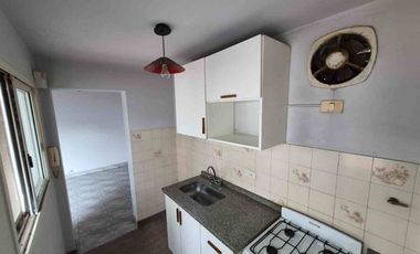 ALQUILER PH 3 AMBIENTES CON PATIO SIN EXPENSAS