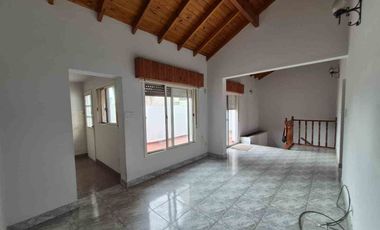 ALQUILER PH 3 AMBIENTES CON PATIO SIN EXPENSAS