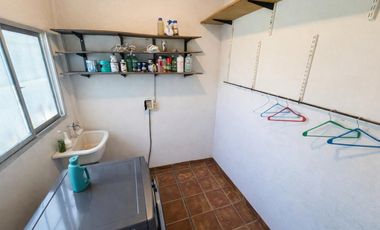 CASA 4 AMBIENTES EN VENTA QUINCHO COCHERA EN GLEW