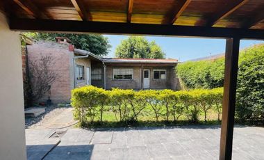 CASA 4 AMBIENTES EN VENTA QUINCHO COCHERA EN GLEW