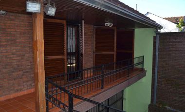 CASA 6 AMBIENTES VENTA  ADROGUE CREDITO DESARROLLO