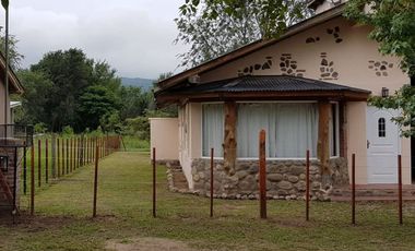 SE ALQUILA CASA EN VILLA GENERAL BELGRANO