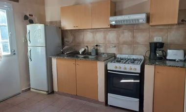 SE ALQUILA CASA EN VILLA GENERAL BELGRANO