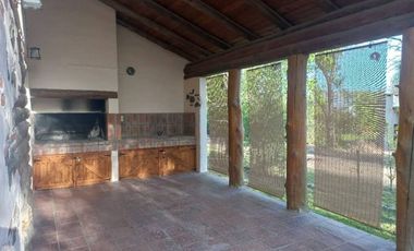 SE ALQUILA CASA EN VILLA GENERAL BELGRANO