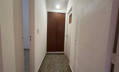 VENTA PH 3 AMB + ESCRITORIO EN PLANTA BAJA MORON