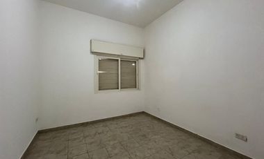 VENTA PH 3 AMB + ESCRITORIO EN PLANTA BAJA MORON