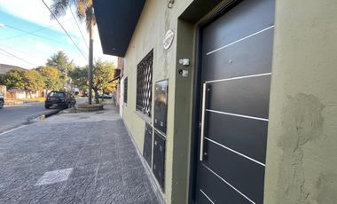 VENTA PH 3 AMB + ESCRITORIO EN PLANTA BAJA MORON