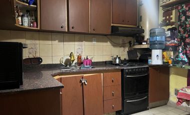 CASA VENTA R.CASTILLO 4 AMB PATIO/COCHERA/QUINCHO