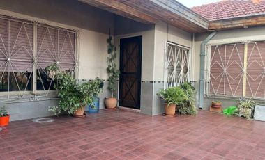 CASA VENTA R.CASTILLO 4 AMB PATIO/COCHERA/QUINCHO