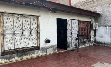 CASA VENTA R.CASTILLO 4 AMB PATIO/COCHERA/QUINCHO