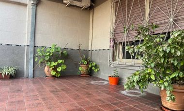 CASA VENTA R.CASTILLO 4 AMB PATIO/COCHERA/QUINCHO