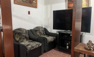 CASA VENTA R.CASTILLO 4 AMB PATIO/COCHERA/QUINCHO