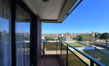 VENTA Departamento 6 ambientes con vista al Golf