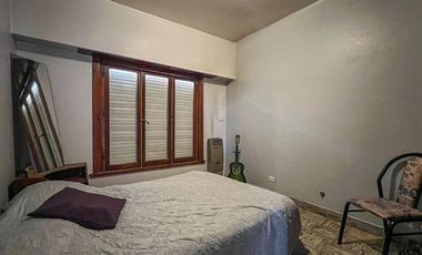 VENTA Casa en bloque 3 ambientes Quincho Las lilas