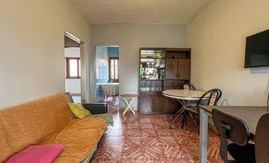 VENTA Casa en bloque 3 ambientes Quincho Las lilas