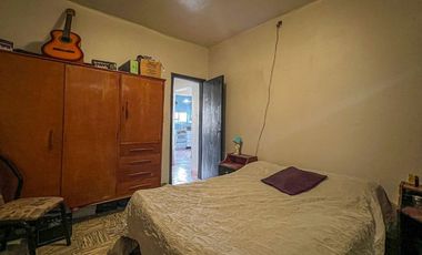 VENTA Casa en bloque 3 ambientes Quincho Las lilas