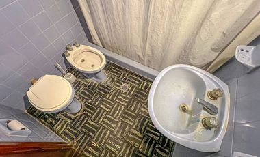 VENTA Casa en bloque 3 ambientes Quincho Las lilas
