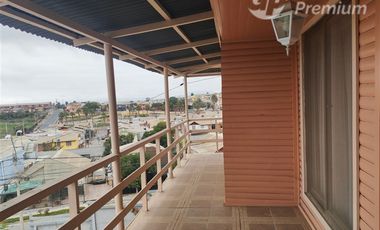 Casa en Arriendo en PASAJE LOS CLAVELES