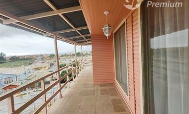Casa en Arriendo en PASAJE LOS CLAVELES
