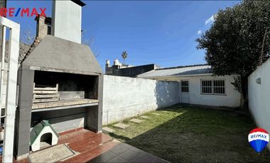 VENTA 4 AMB. QUILMES JARDIN Y COCHERA SIN EXPENSAS