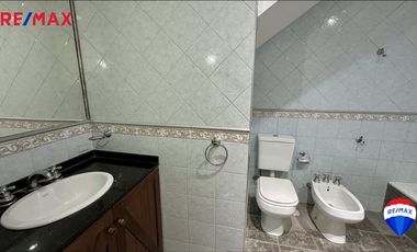 VENTA 4 AMB. QUILMES JARDIN Y COCHERA SIN EXPENSAS