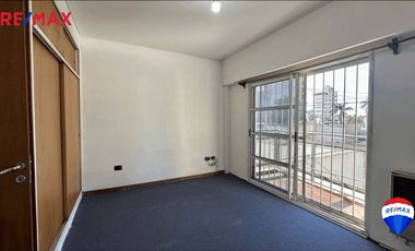 VENTA 4 AMB. QUILMES JARDIN Y COCHERA SIN EXPENSAS