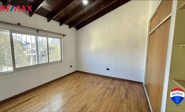 VENTA 4 AMB. QUILMES JARDIN Y COCHERA SIN EXPENSAS