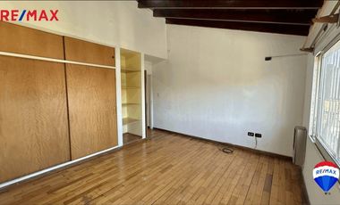 VENTA 4 AMB. QUILMES JARDIN Y COCHERA SIN EXPENSAS
