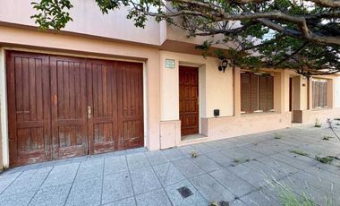 CASA 5 AMB CON QUINCHO PILETA Y GARAGE 25 DE MAYO