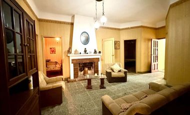CASA 5 AMB CON QUINCHO PILETA Y GARAGE 25 DE MAYO