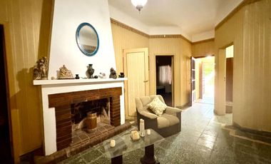 CASA 5 AMB CON QUINCHO PILETA Y GARAGE 25 DE MAYO