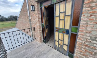 CASA CON PARQUE Y PILETA FINCAS DE IBARLUCEA