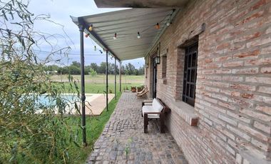 CASA CON PARQUE Y PILETA FINCAS DE IBARLUCEA