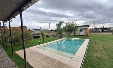 CASA CON PARQUE Y PILETA FINCAS DE IBARLUCEA