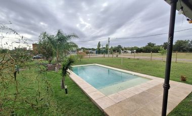 CASA CON PARQUE Y PILETA FINCAS DE IBARLUCEA