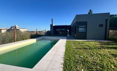 CASA TRES DORMITORIOS  IBARLUCEA APTO CREDITO