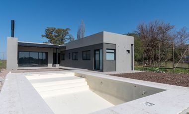 CASA TRES DORMITORIOS  IBARLUCEA APTO CREDITO