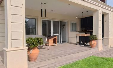 PH multifamiliar en venta con pileta