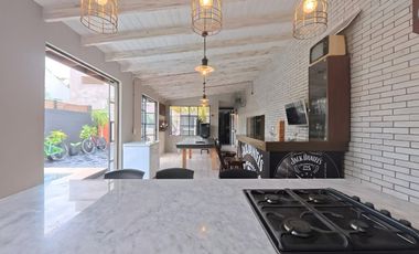 PH multifamiliar en venta con pileta