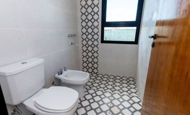 Casa A ESTRENAR de 3 dorm en Country La Reserva